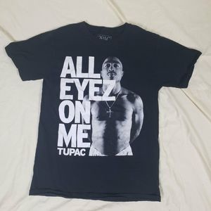 2pac all eyes on me black and white t-shirt size S